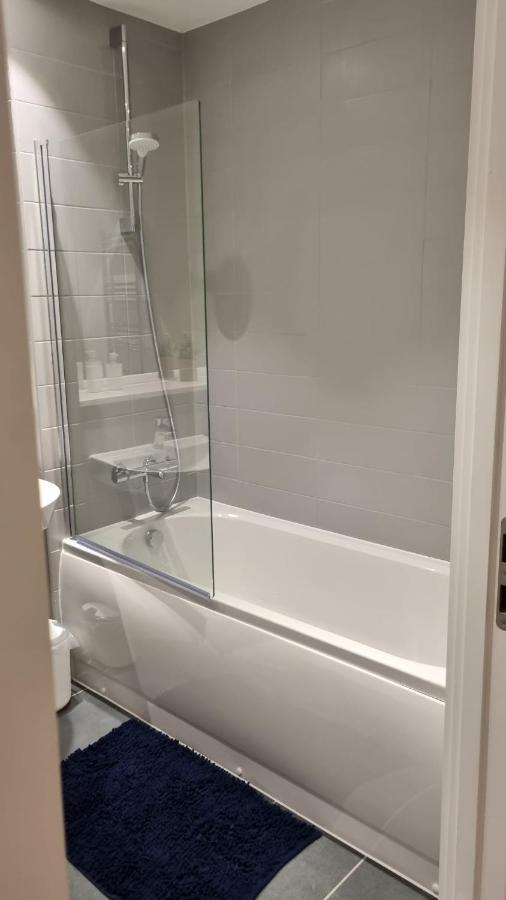 Balcony View Apt Near Nec Bhx Free Parking Sleeps 4 Hockley Heath Exterior photo